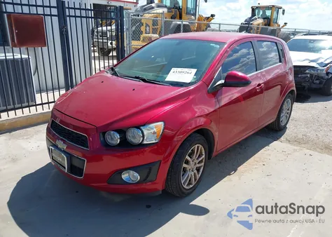 2016 Chevrolet Sonic Lt Auto z USA, uszkodzony, nr VIN 1G1JC6SH9G4152937